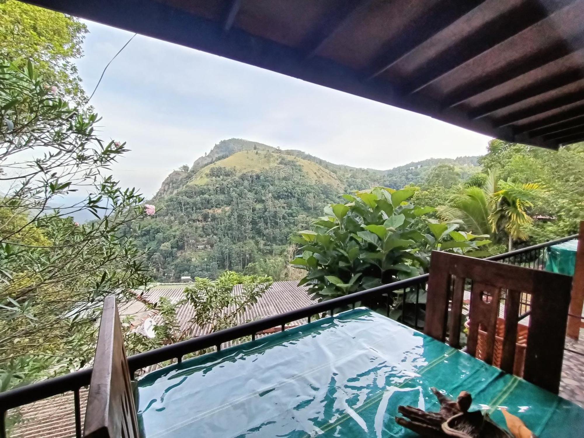Divine View Homestay Ella Esterno foto